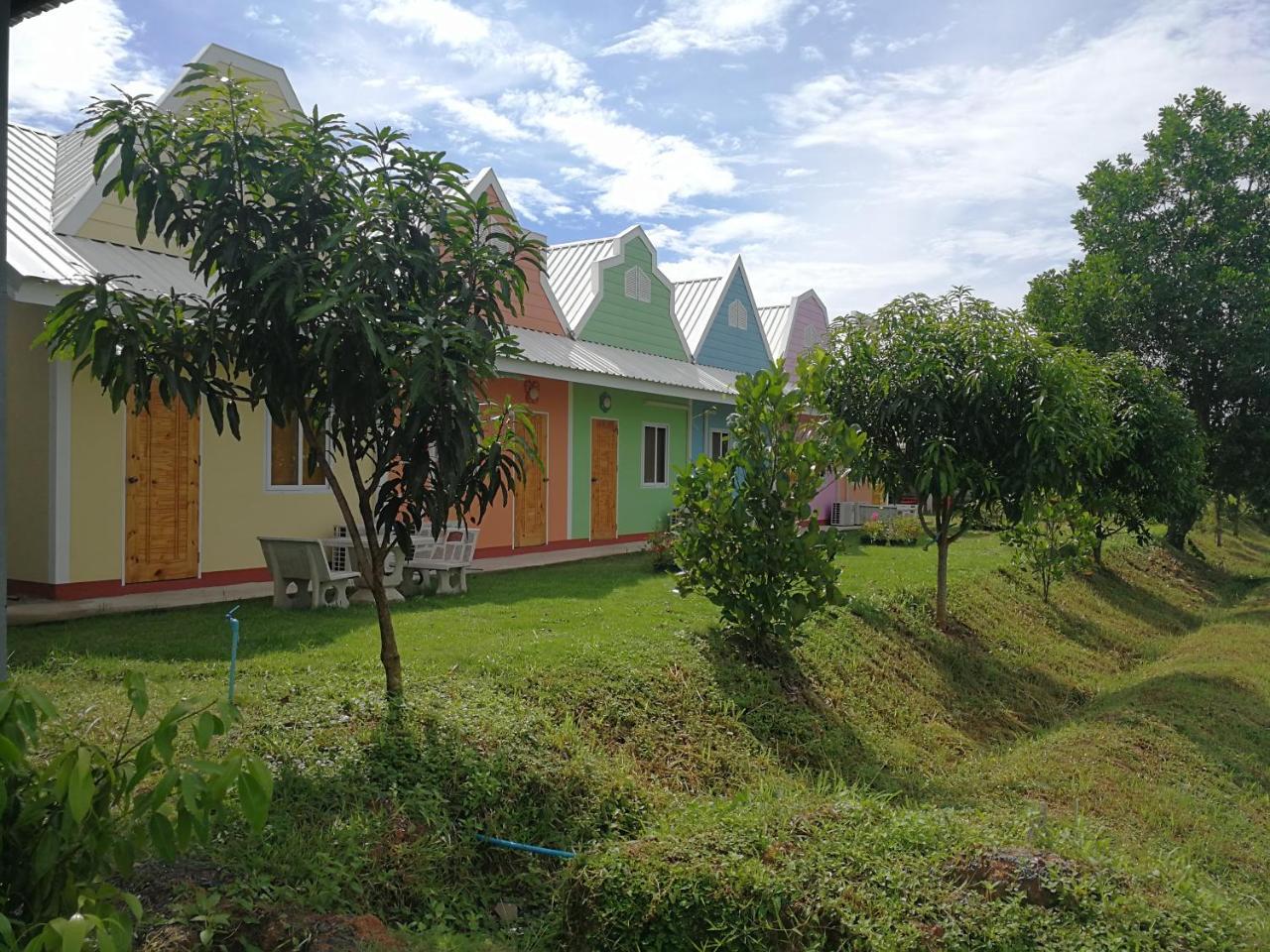 Armthong Resort Nakhon Nayok Exterior photo